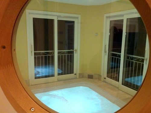 Logis La Marjolaine Hotel 3*